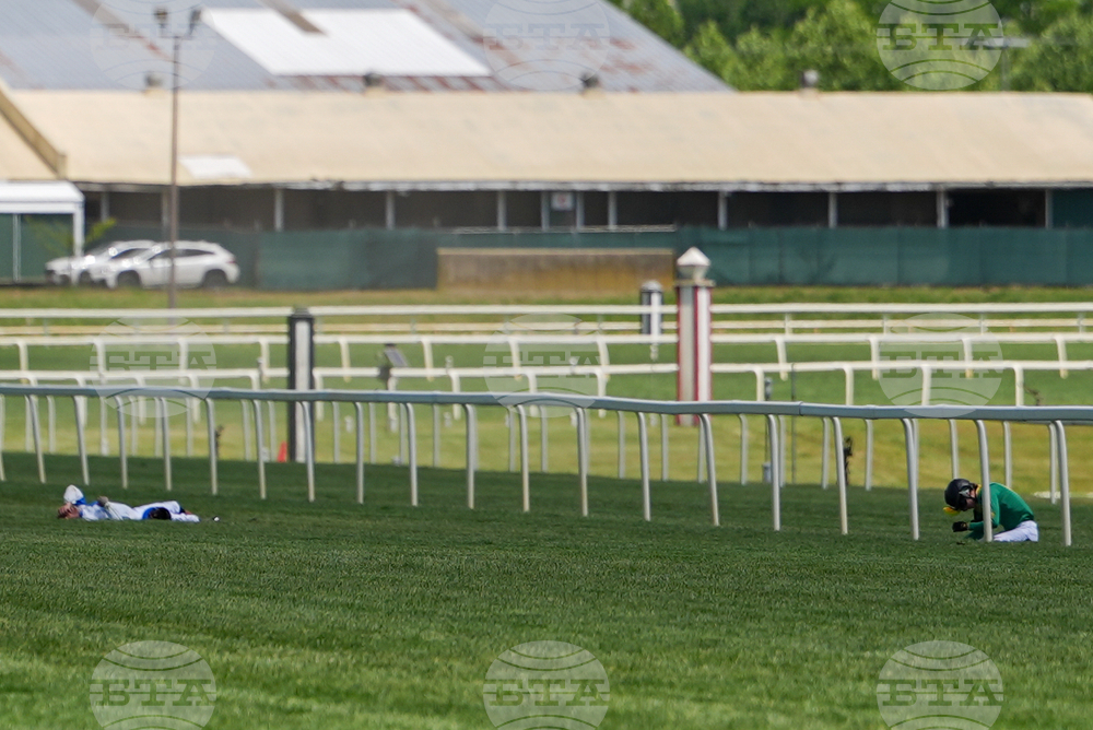 Black Eyed Susan Horse Racing