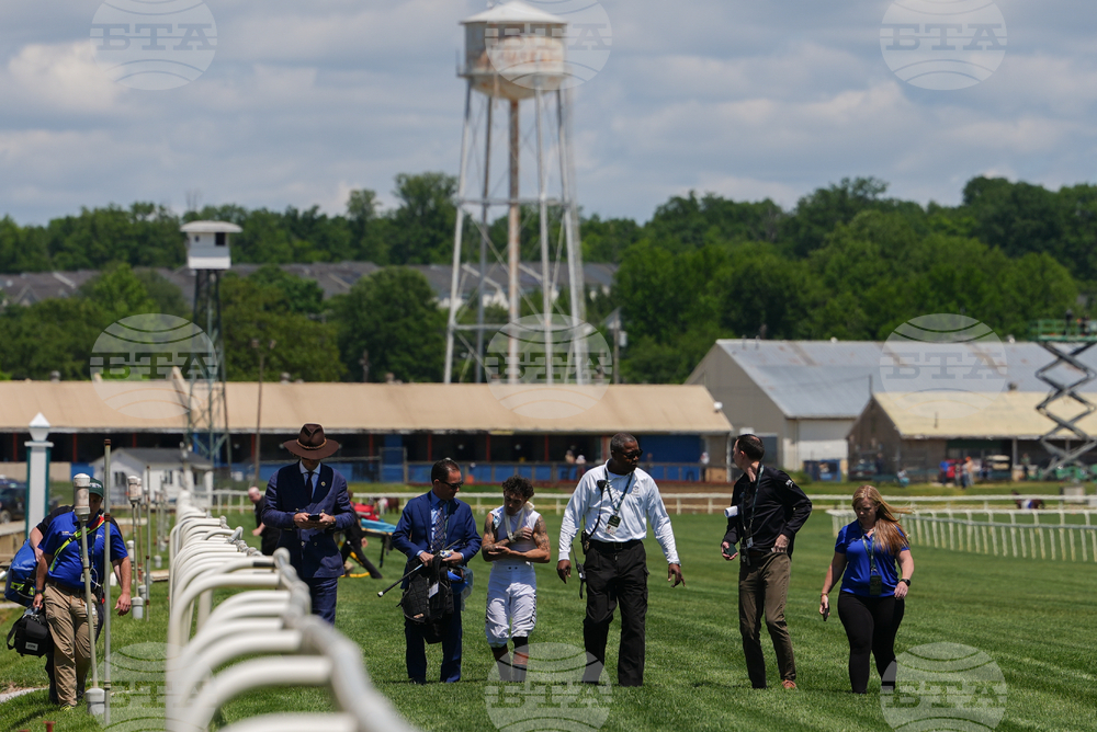 Black Eyed Susan Horse Racing