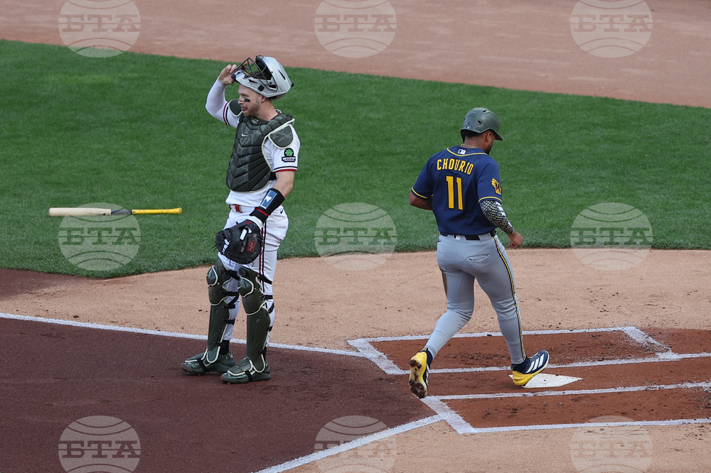 Brewers Twins Baseball