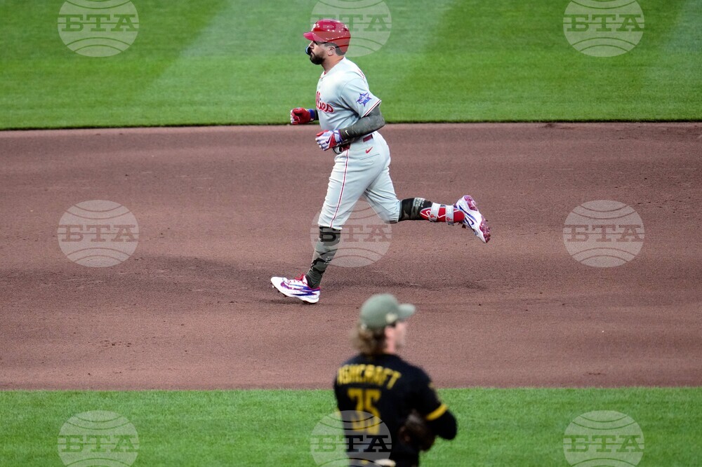Phillies Pirates Baseball