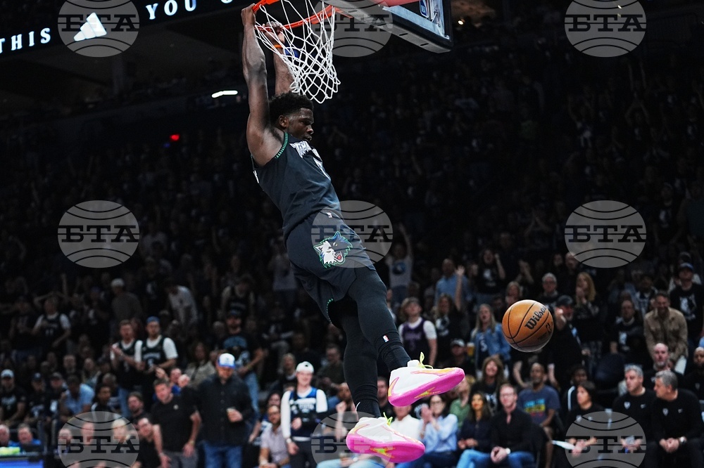 Spurs Timberwolves Basketball
