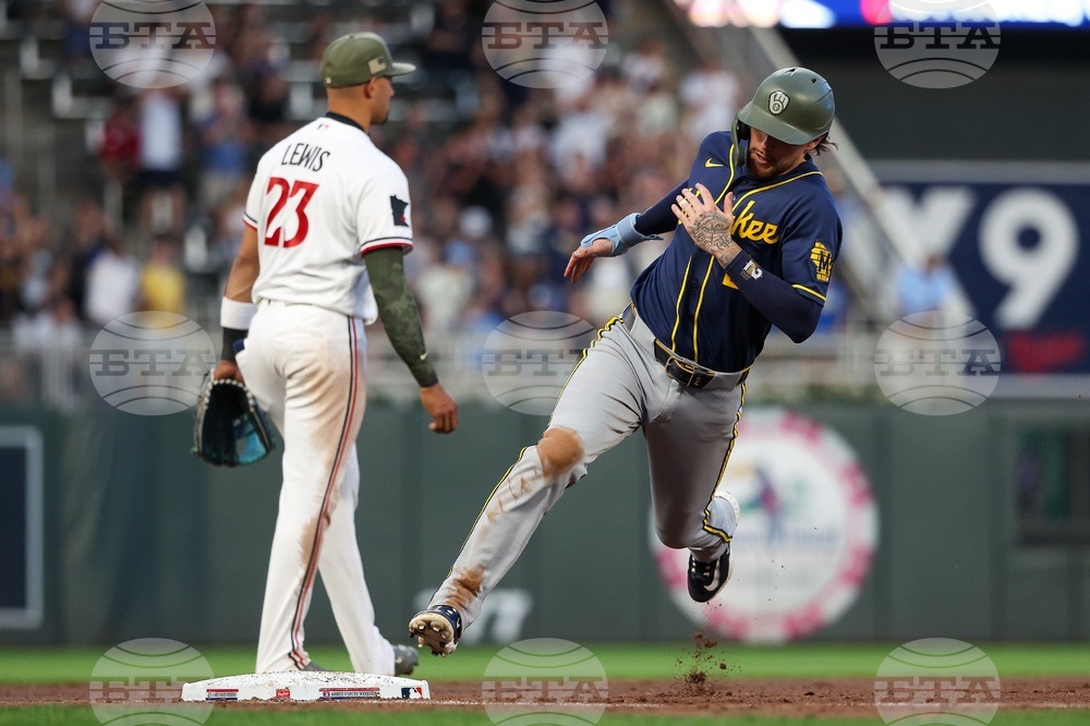Brewers Twins Baseball