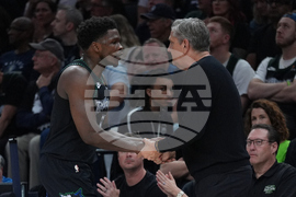 Spurs Timberwolves Basketball