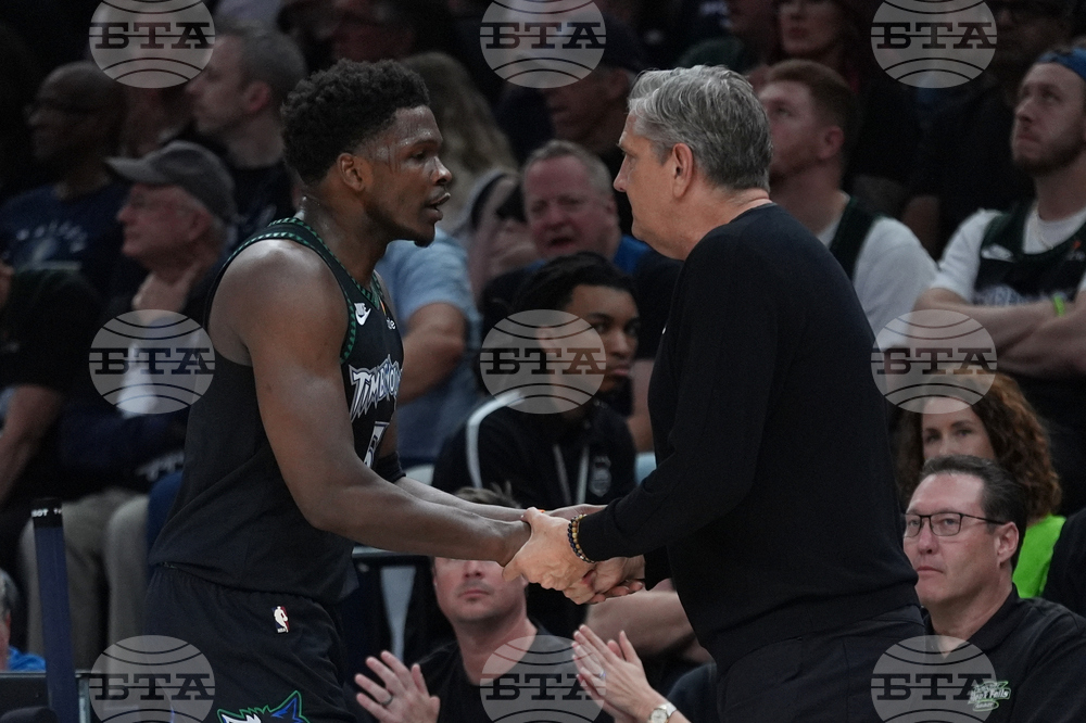 Spurs Timberwolves Basketball