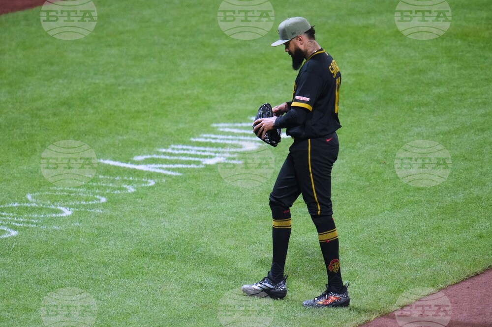 Phillies Pirates Baseball