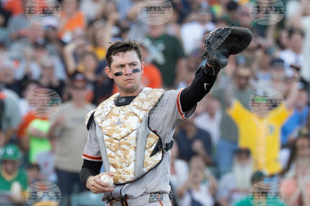 Giants Athletics Baseball