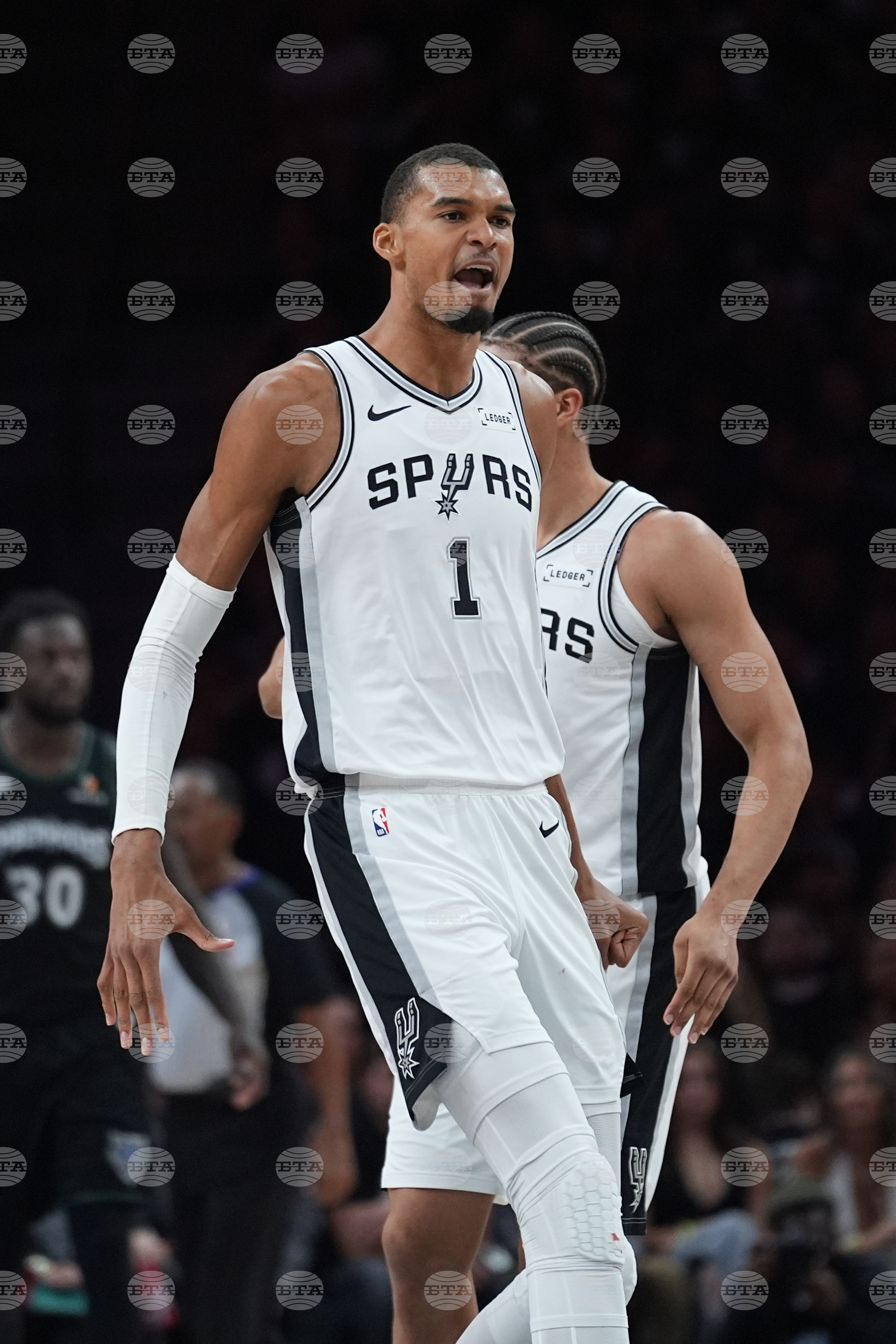 Spurs Timberwolves Basketball