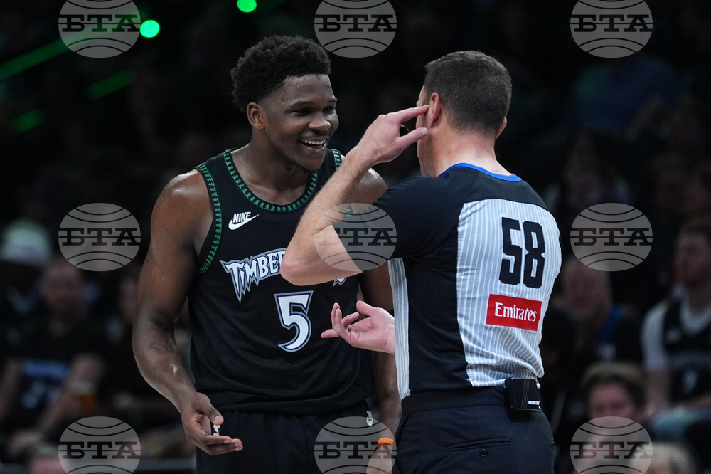 Spurs Timberwolves Basketball