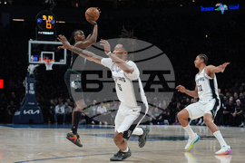 Spurs Timberwolves Basketball
