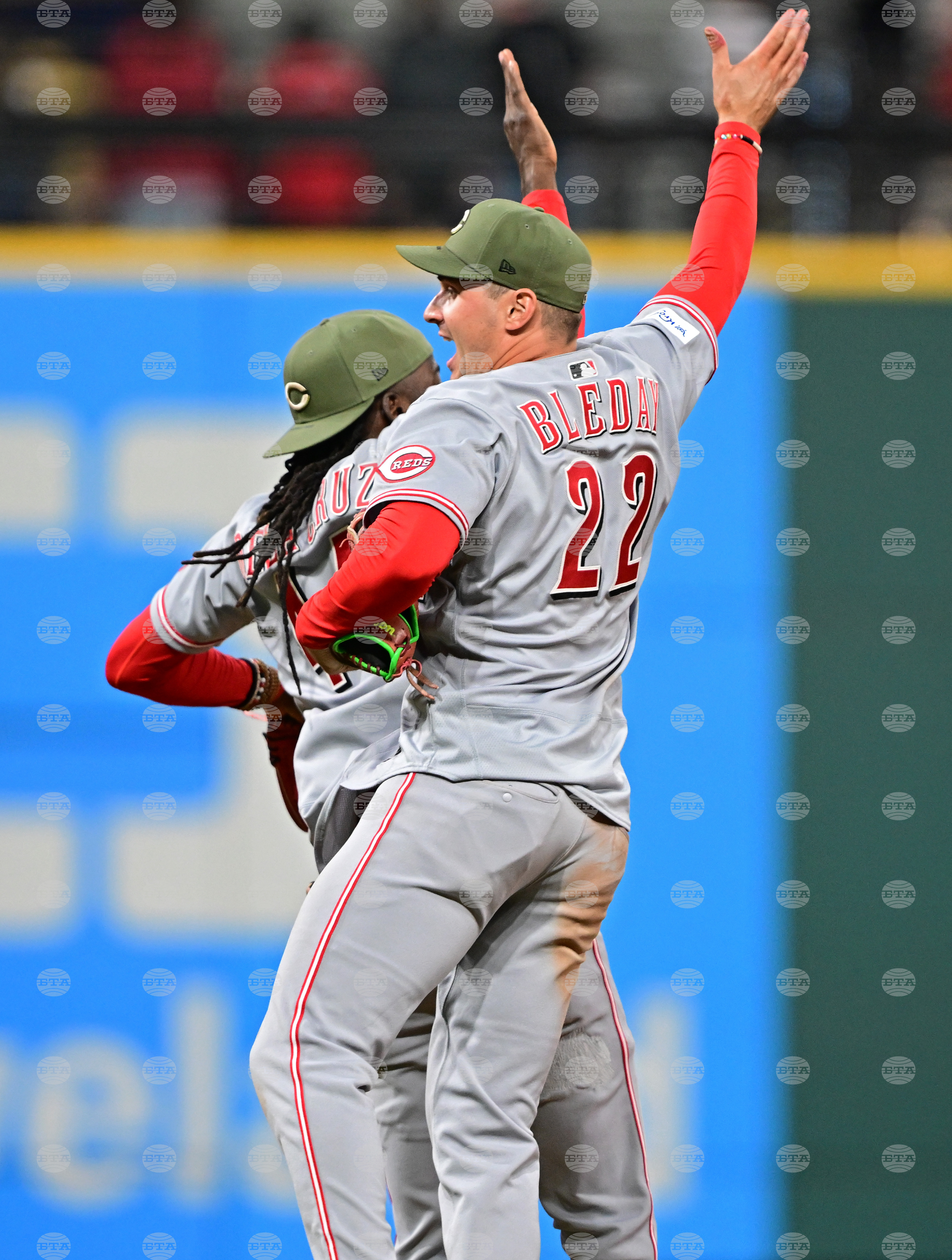 Reds Guardians Baseball