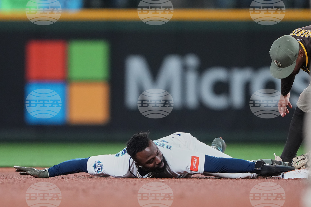 Padres Mariners Baseball