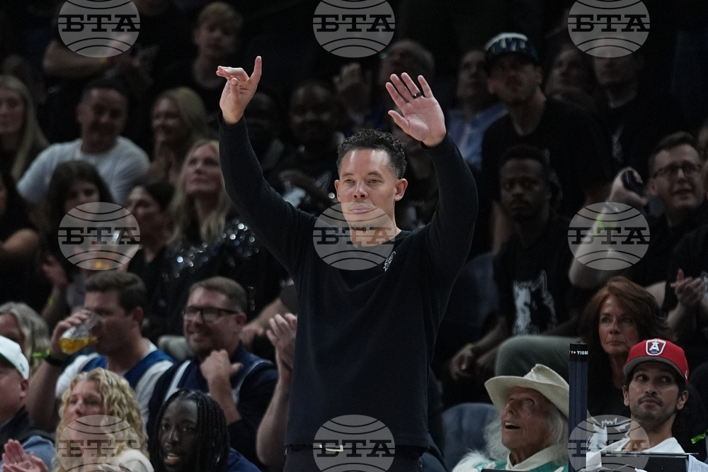 Spurs Timberwolves Basketball