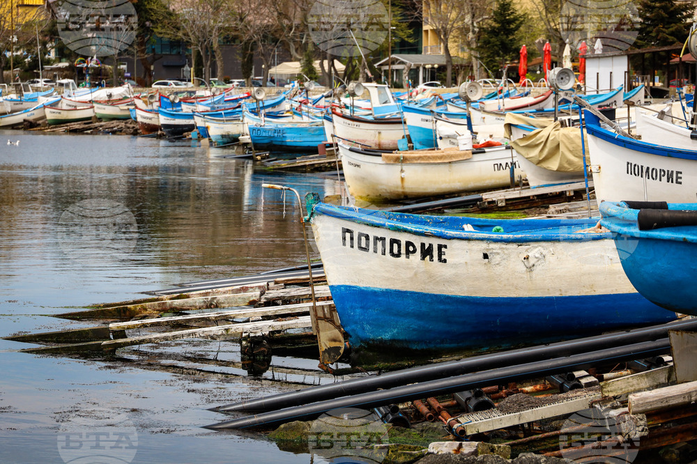 Поморие - пристанище - лодки