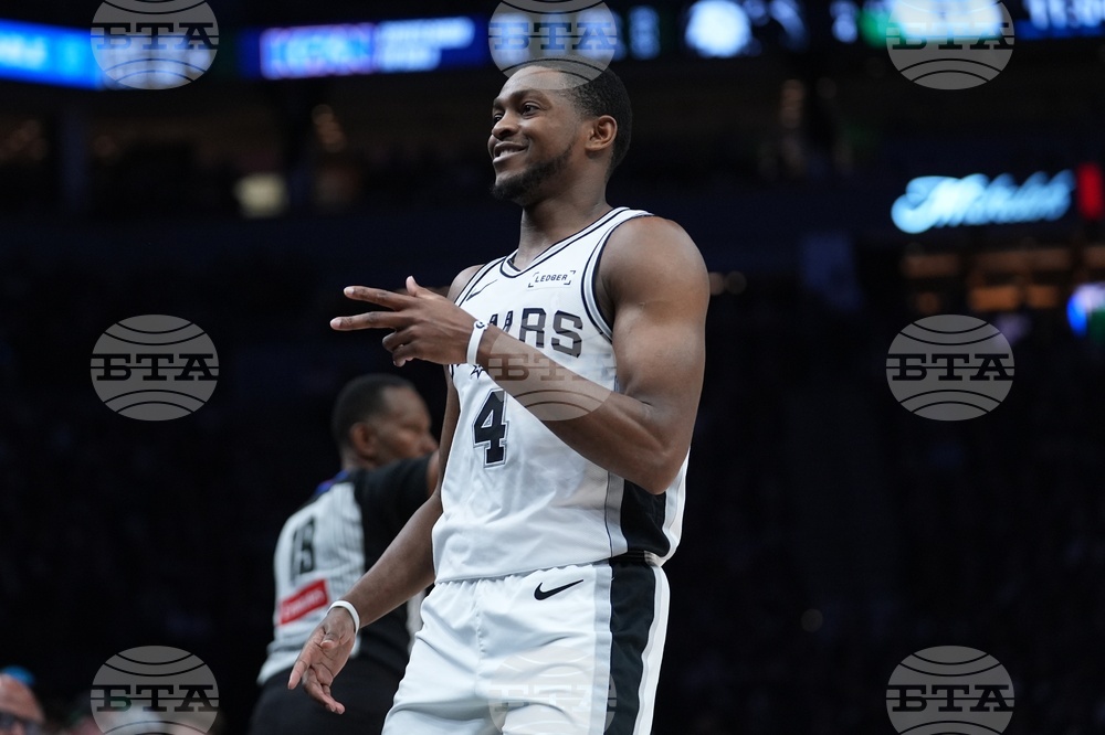 Spurs Timberwolves Basketball