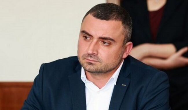 “Възраждане” спря събарянето на Братската могила в Стара Загора