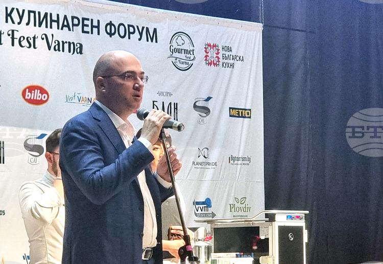 Tourism Minister Says Bulgaria Could Become Balkan "Hub for Tourism Workforce Training"