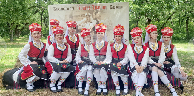 В Хасково започна 60-ото издание на събора „Китна Тракия пее и танцува“ 
