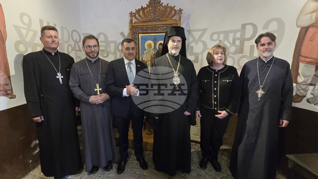 Делегация, водена от генералния консул на България в Мюнхен Стефан Йонков, посети българския параклис „Св. св. Кирил и Методий“ в Елванген