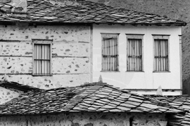 Агушеви конаци