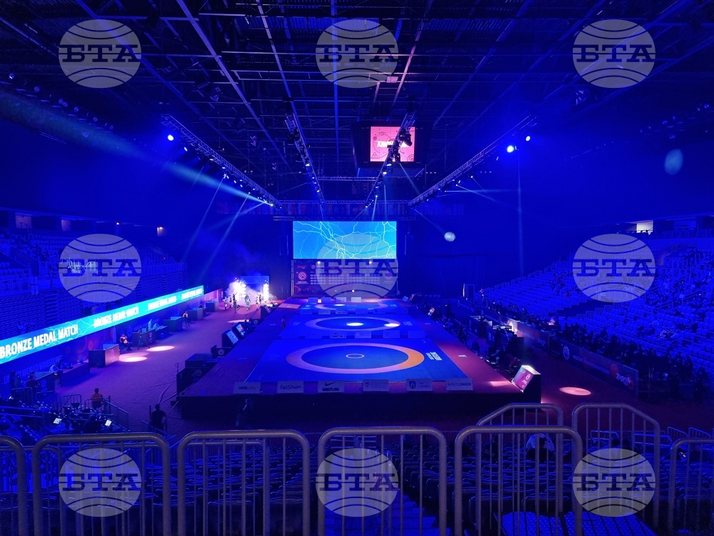Bulgarian Wrestler Olga Popova Wins Gold at International Tournament in Sweden
