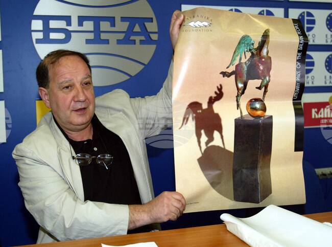 Николай Стоянов, писател, преводач и издател