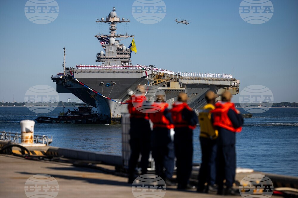 US Military Aircraft Carrier Homecoming