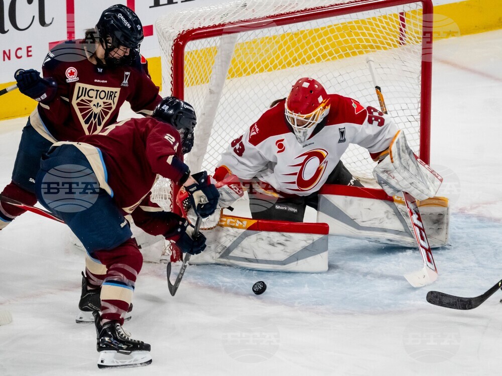 PWHL Charge Victoire Hockey