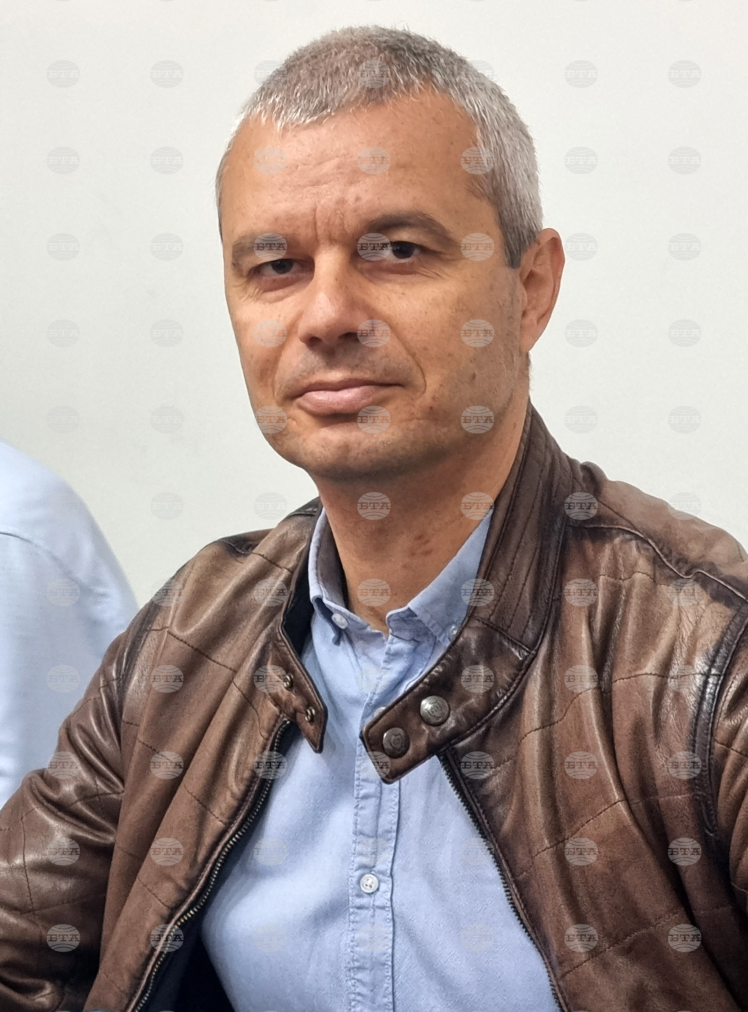 Варна - партия "Възраждане" - пресконференция - Костадин Костадинов