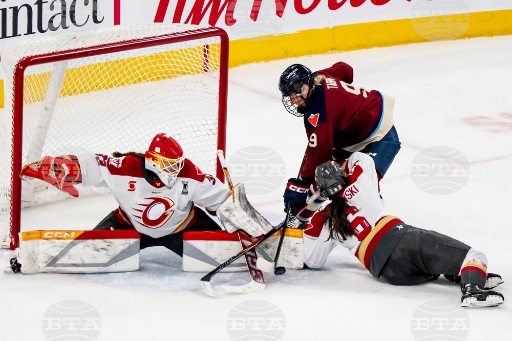 PWHL Charge Victoire Hockey