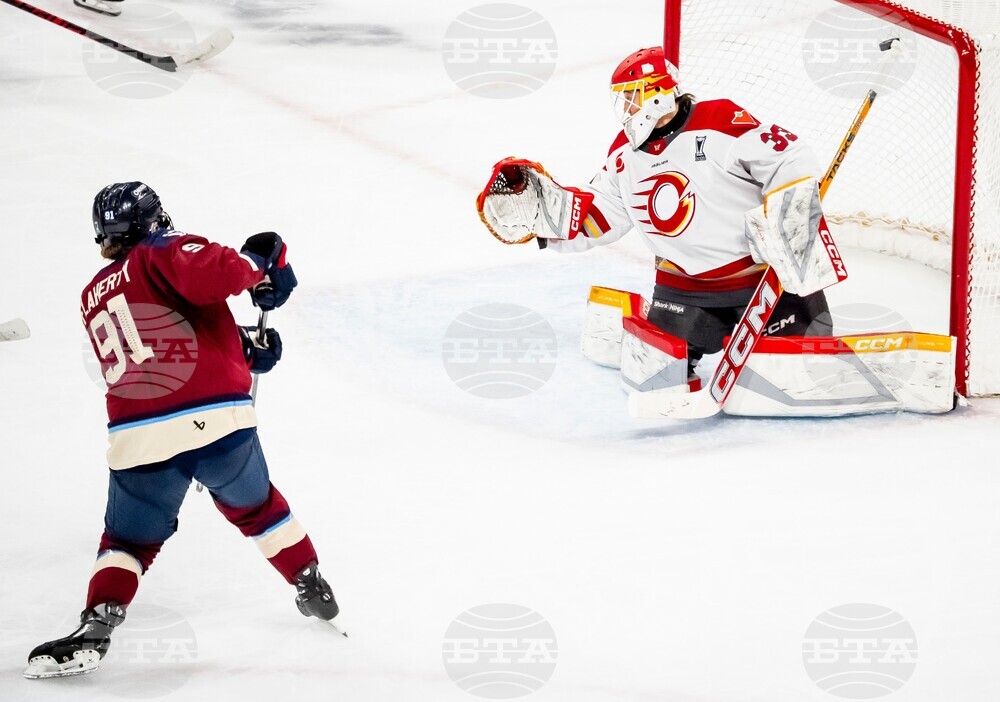 PWHL Charge Victoire Hockey