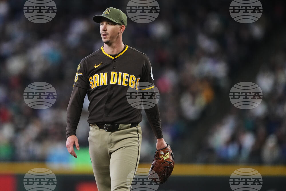 Padres Mariners Baseball