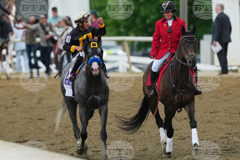 APTOPIX Preakness Horse Racing