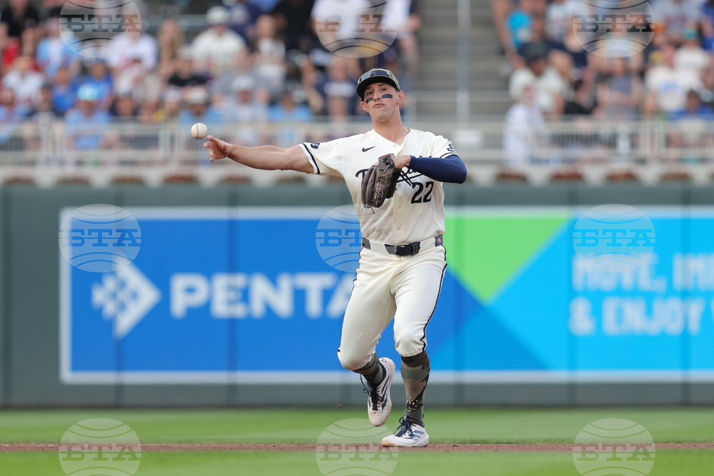 Brewers Twins Baseball