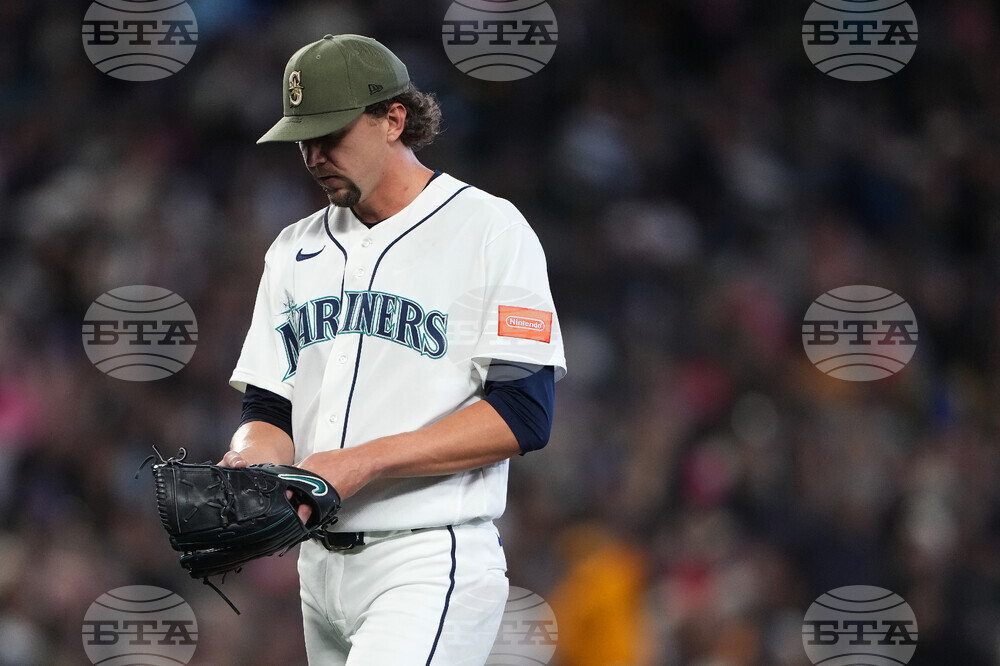 Padres Mariners Baseball