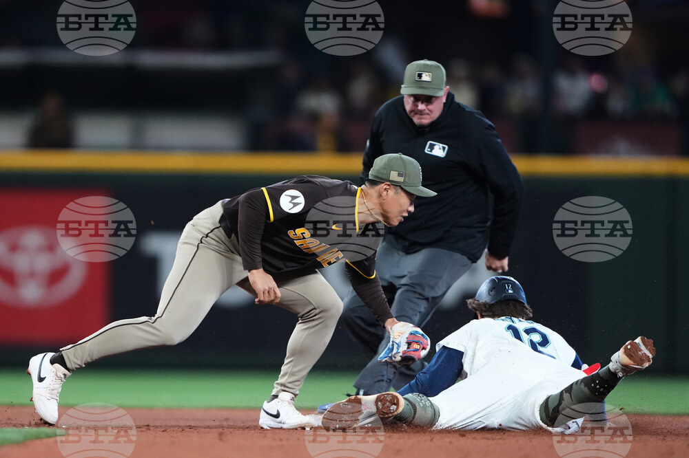 Padres Mariners Baseball