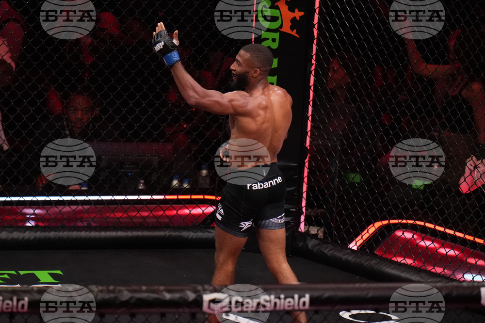 Parnasse Cross Mixed Martial Arts