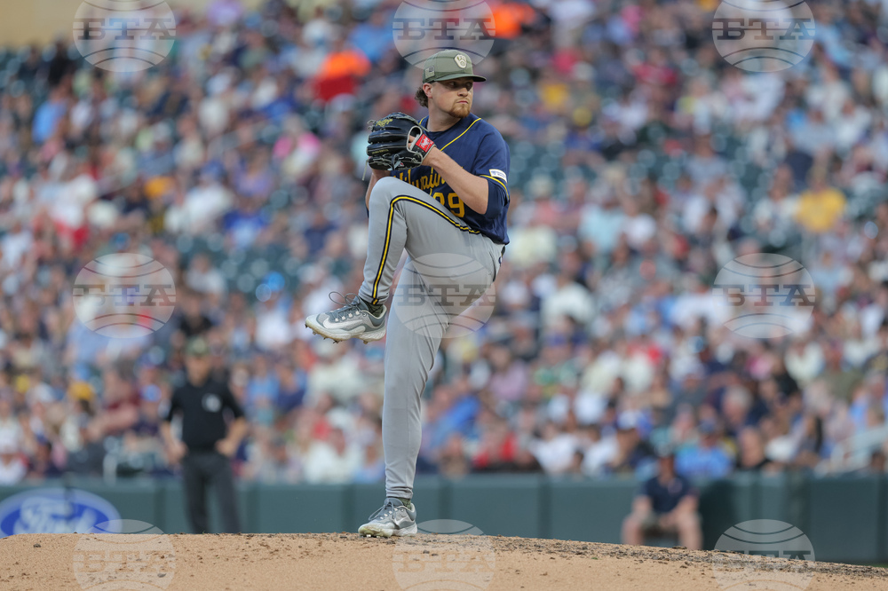Brewers Twins Baseball
