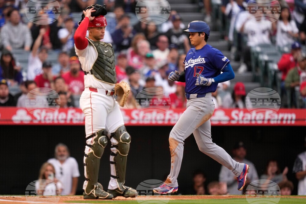Dodgers Angels Baseball
