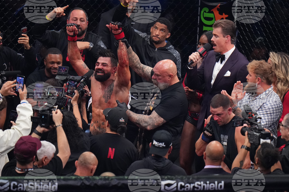 Diaz Perry Mixed Martial Arts