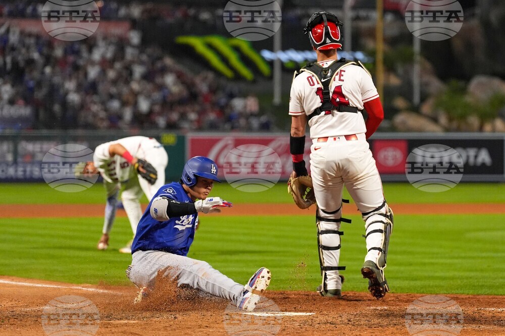 Dodgers Angels Baseball