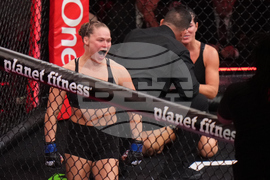APTOPIX Rousey Carano Mixed Martial Arts