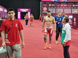 Борба: Кирил Милов