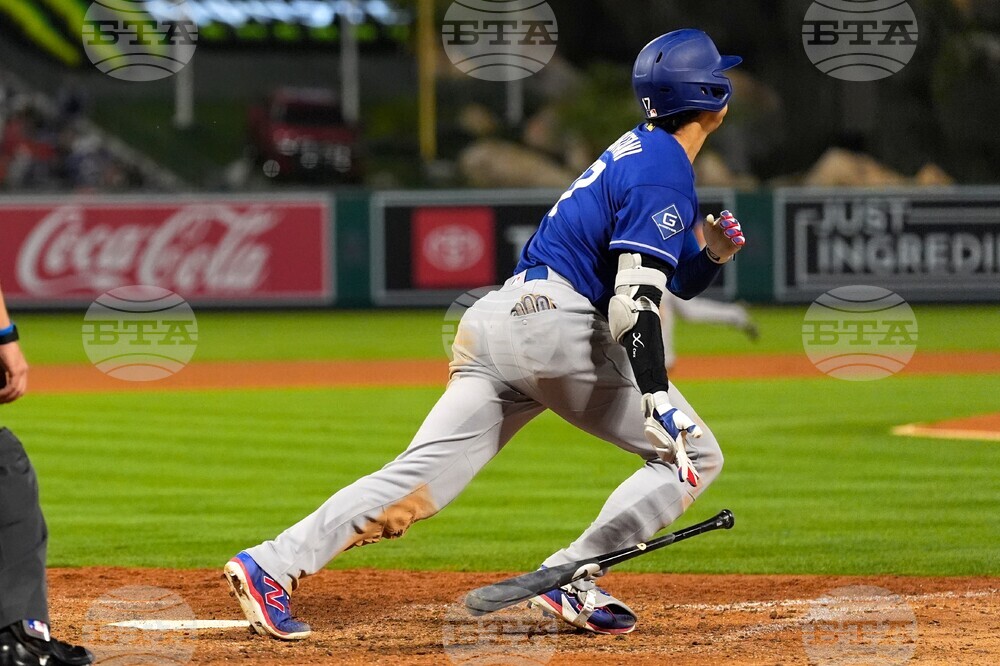 CORRECTION Dodgers Angels Baseball