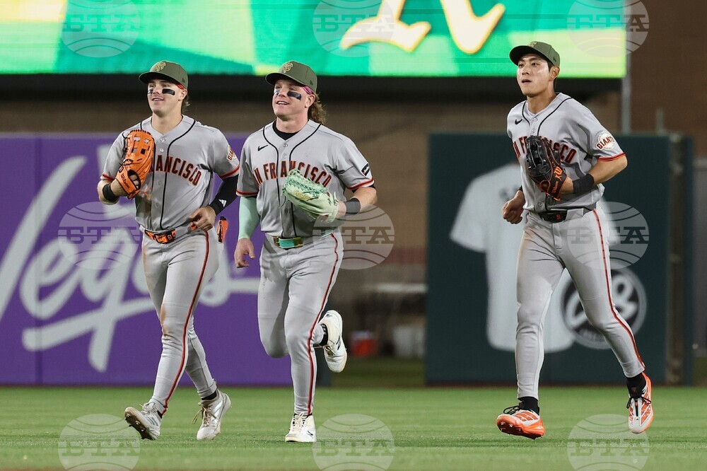 Giants Athletics Baseball