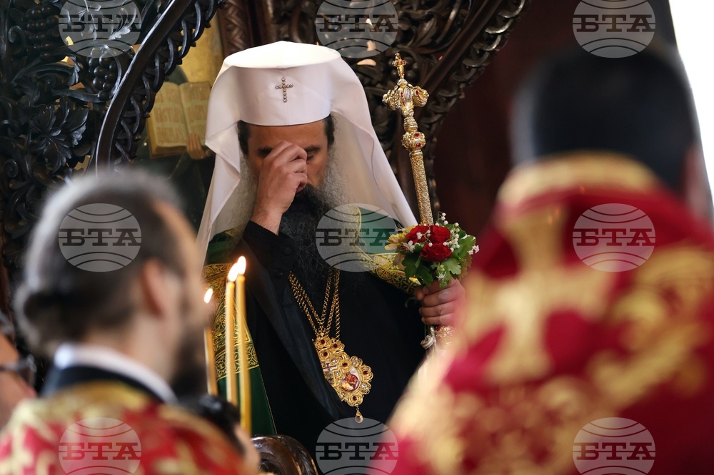 Патриарх Даниил - литургия - св. Николай Софийски