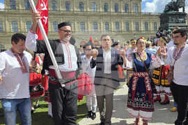 Германия - „Голямото българско хоро“ - фолклорна инициатива