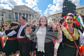 Германия - „Голямото българско хоро“ - фолклорна инициатива