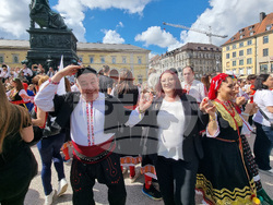 Германия - „Голямото българско хоро“ - фолклорна инициатива