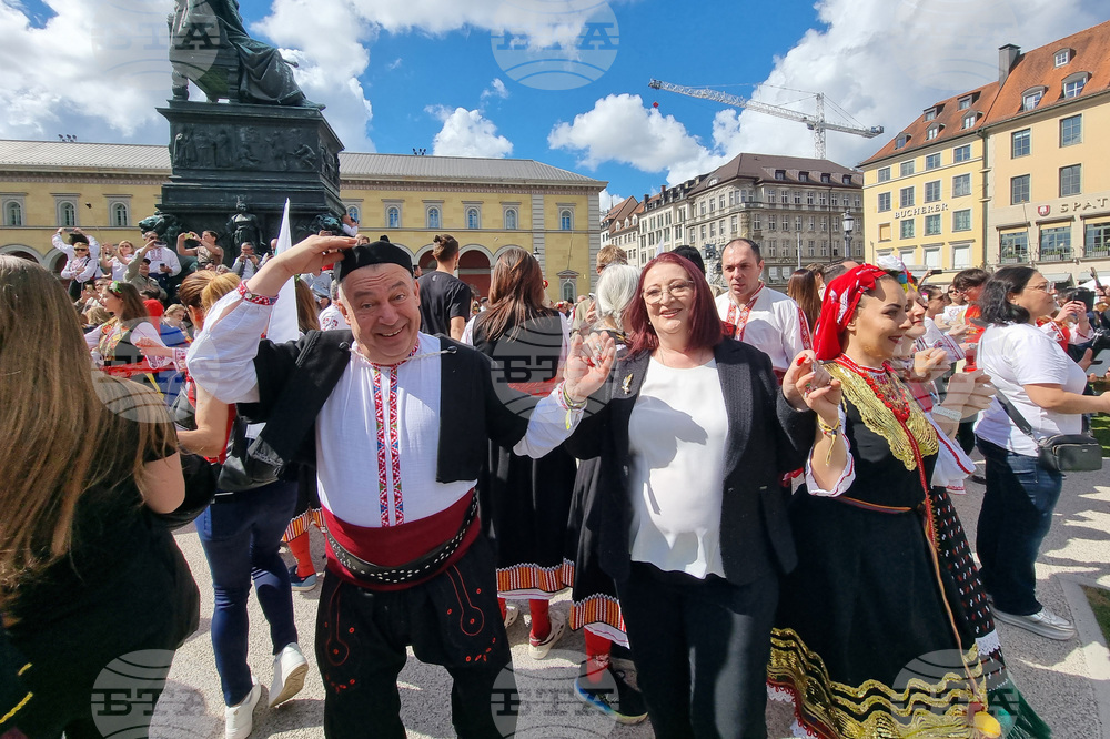 Германия - „Голямото българско хоро“ - фолклорна инициатива