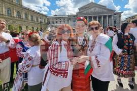 Германия - „Голямото българско хоро“ - фолклорна инициатива